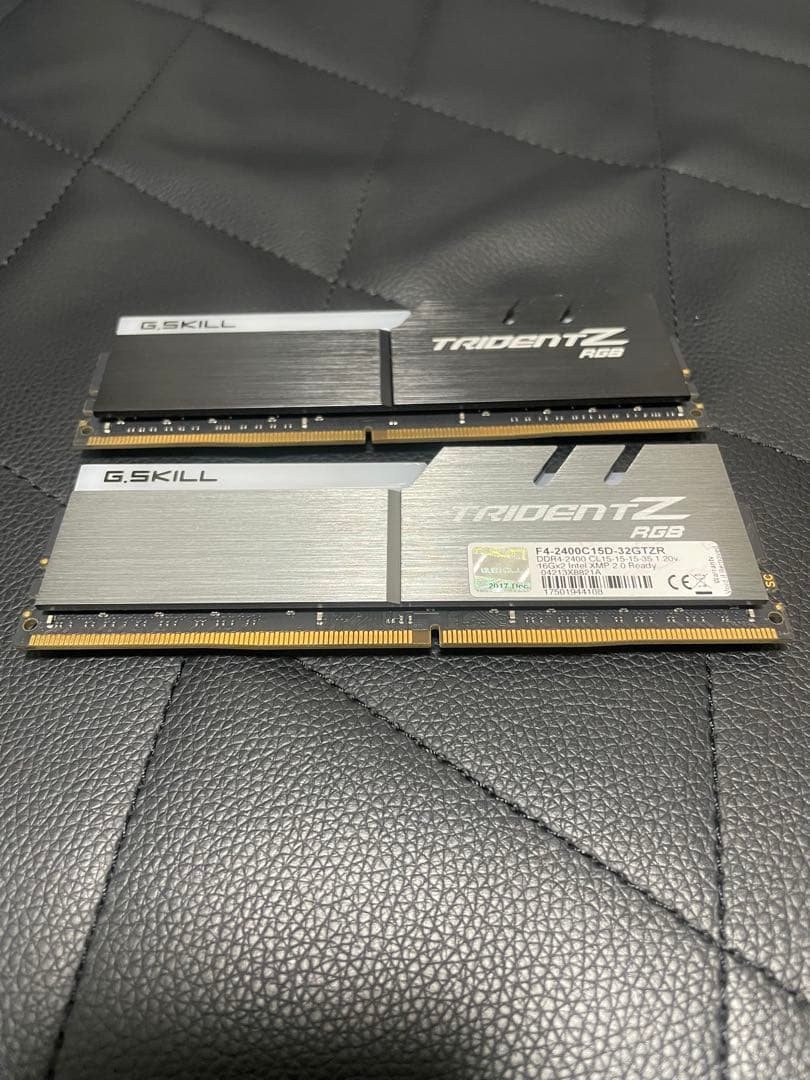 メモリー G.SKILL TRIDENT Z RGB 32GB DDR4 2400MHz