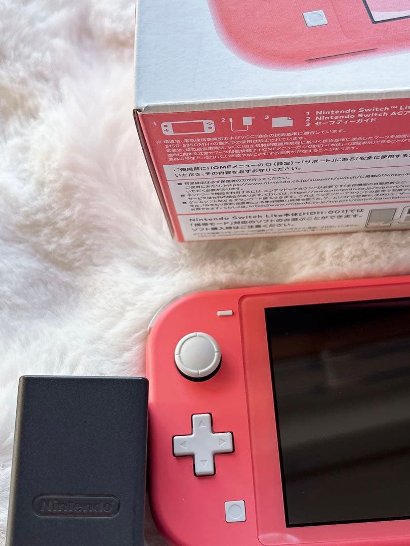 Nintendo Switch Lite ピンク 本体 充電器、箱付き