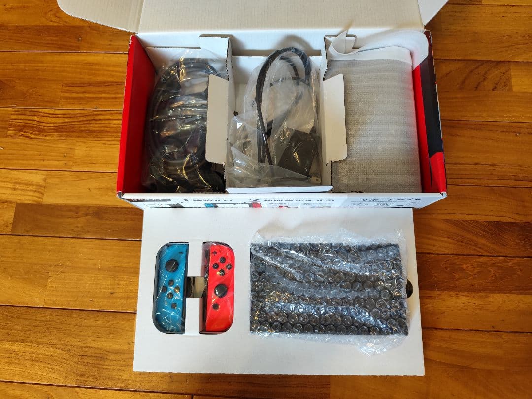 Nintendo Switch1 初期化済　動作確認済　64GBmicroSD付