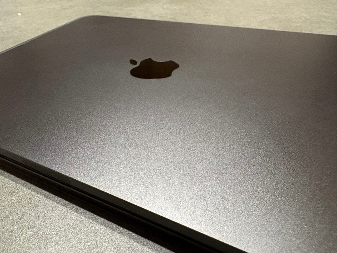 iPad Pro m4 11インチ【箱あり・純正キーボード付き】