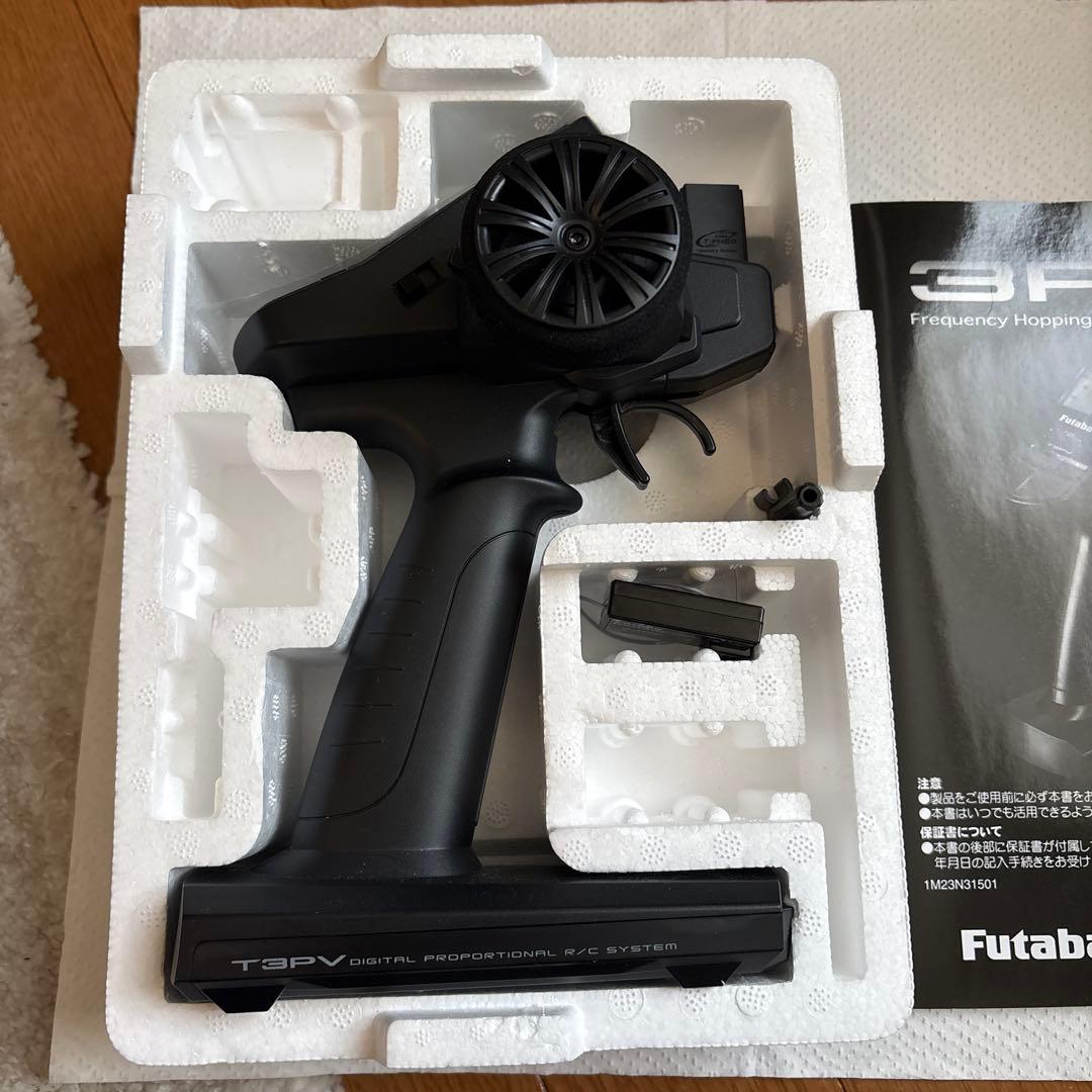 Futaba 3PV 2.4GHz ラジコン送信機セット