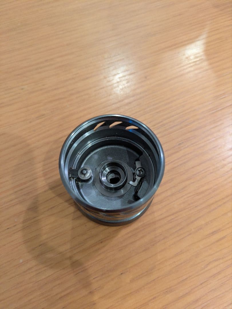 週末限定値下げ　SHIMANO　15 ストラディック C2000HGS