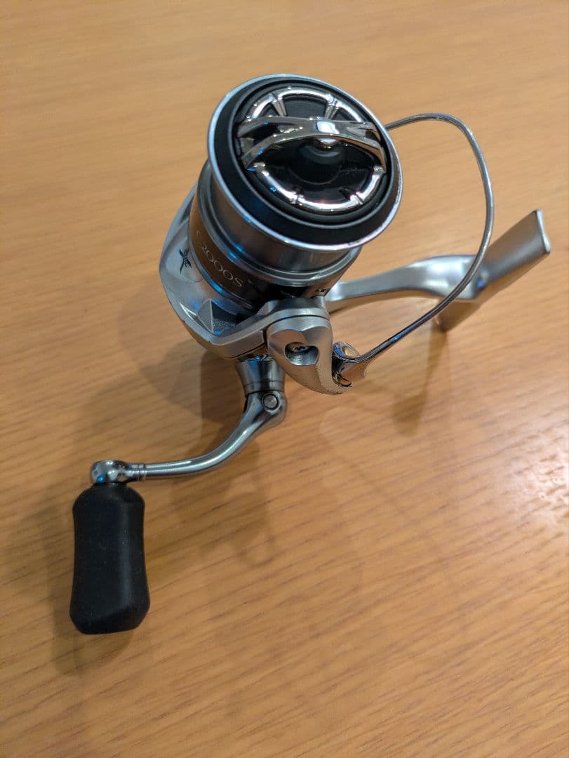 週末限定値下げ　SHIMANO　15 ストラディック C2000HGS