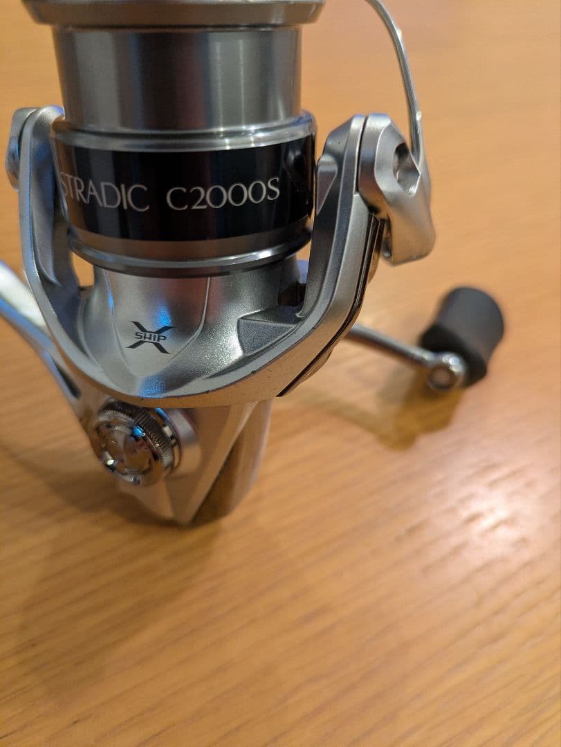 週末限定値下げ　SHIMANO　15 ストラディック C2000HGS