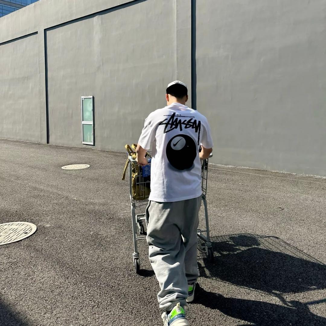 ［希少］Stussy × Nike 8 Ball T-Shirt \"White\"