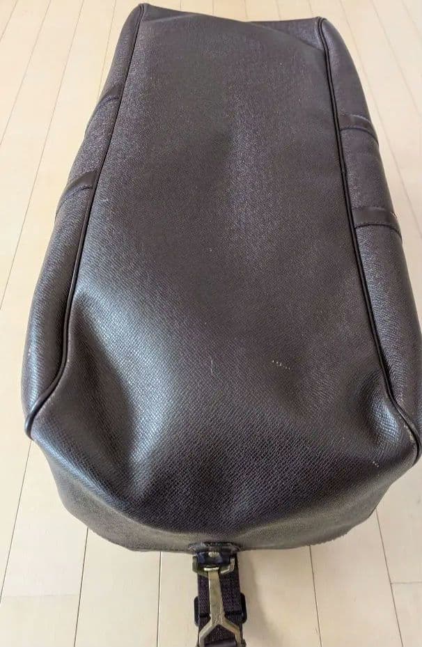 LOUIS VUITTON タイガ　ケンダルGM