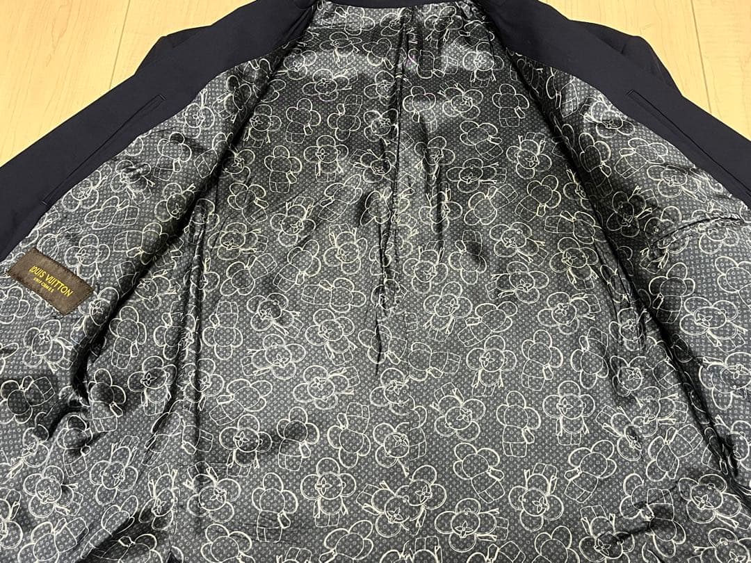 louisvuitton☆シングル2Bスーツ/紺/裏地ヴィヴィエンヌused品