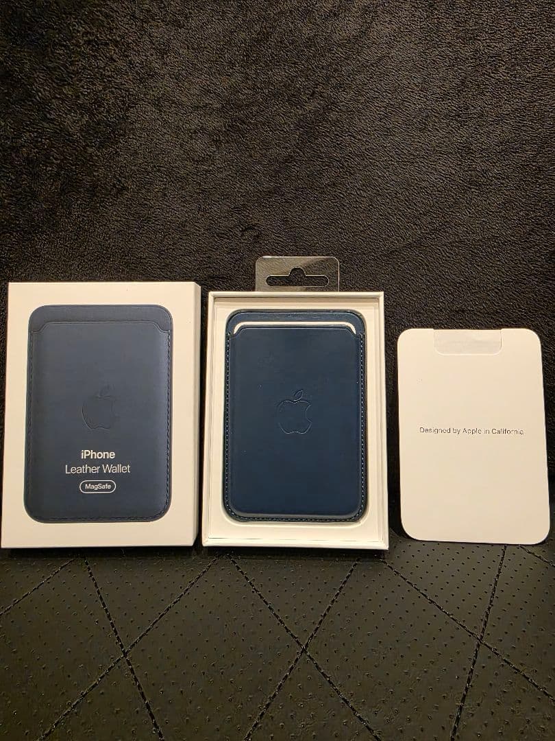 アップル純正　magsafe対応iphone レザーウォレット