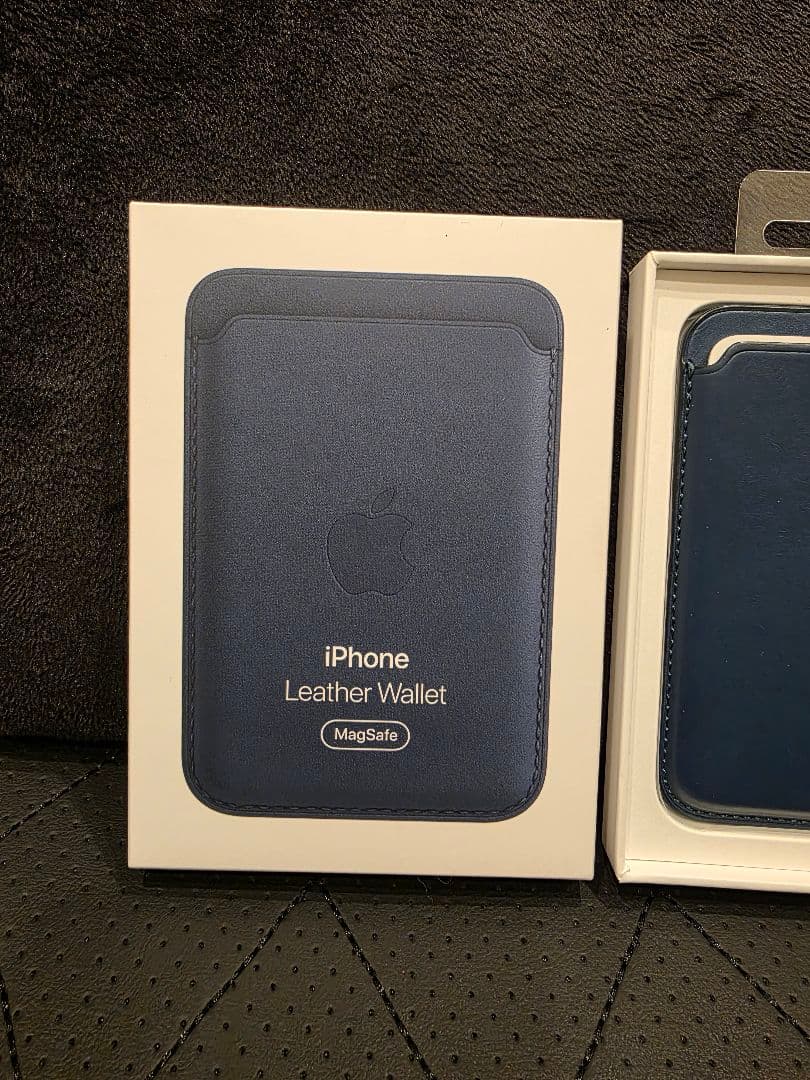 アップル純正　magsafe対応iphone レザーウォレット