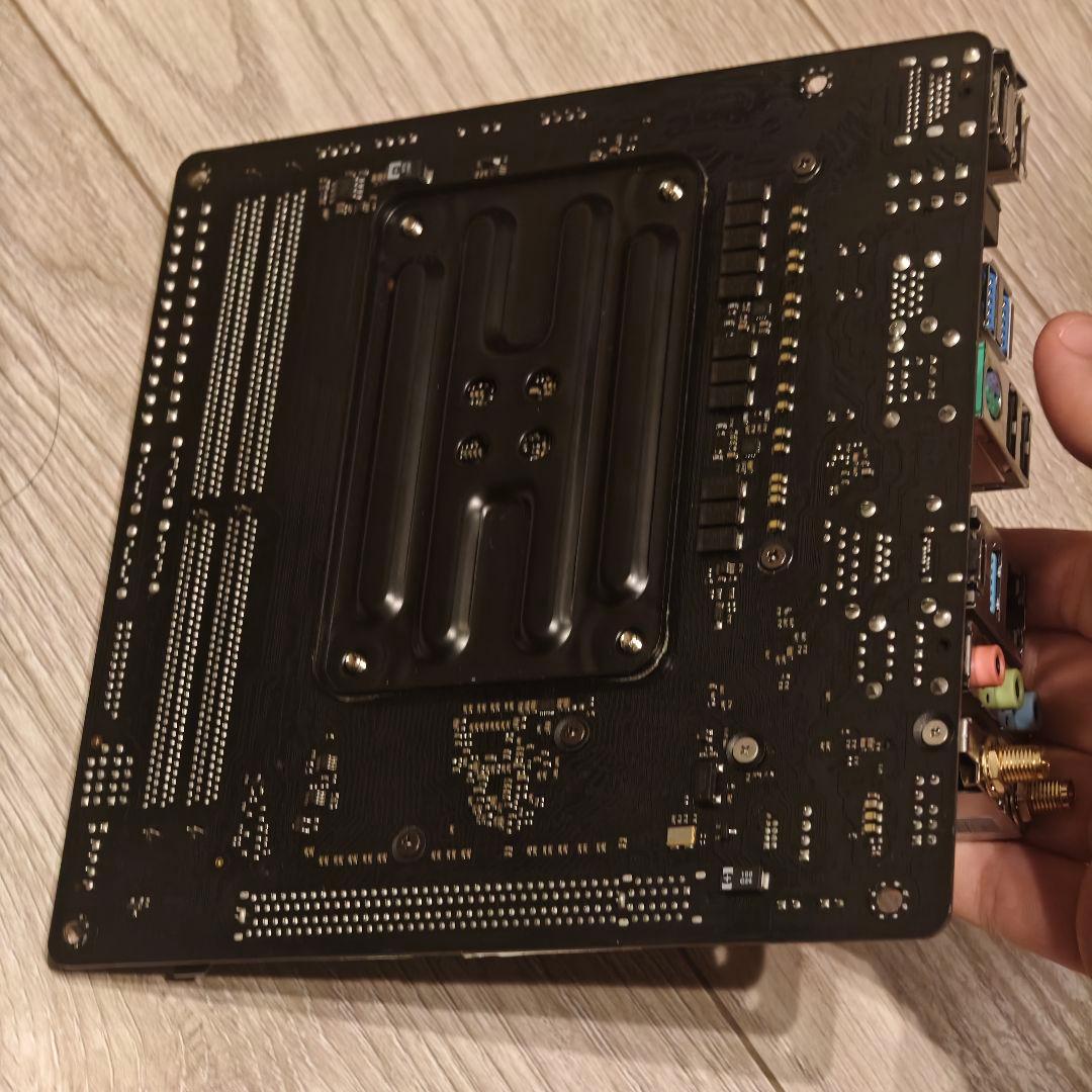 ASRock A520M-ITX/ac マザーボード