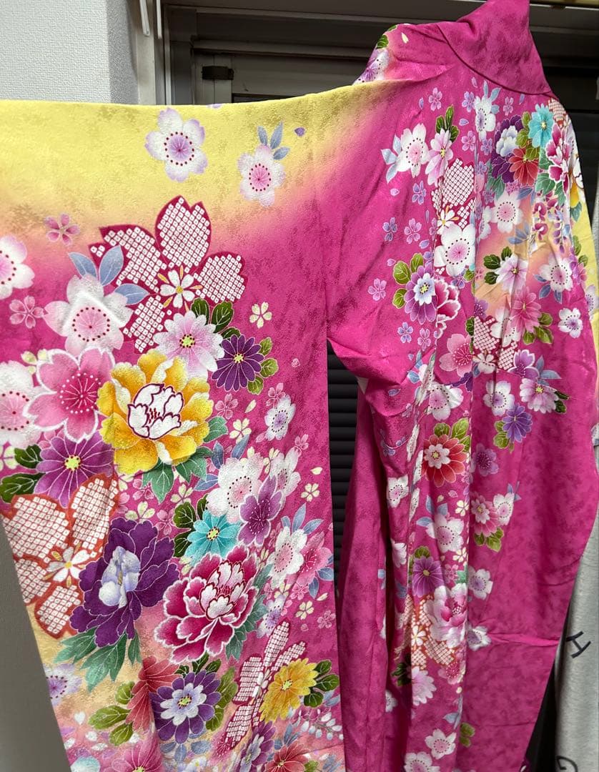 花柄ピンク振袖