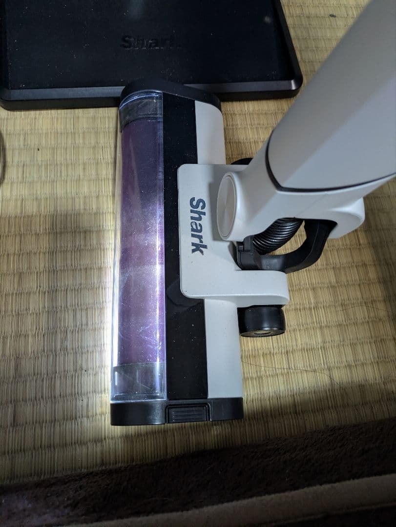 セール Shark シャーク LC400クリーナー 掃除機 バッテリー2つ