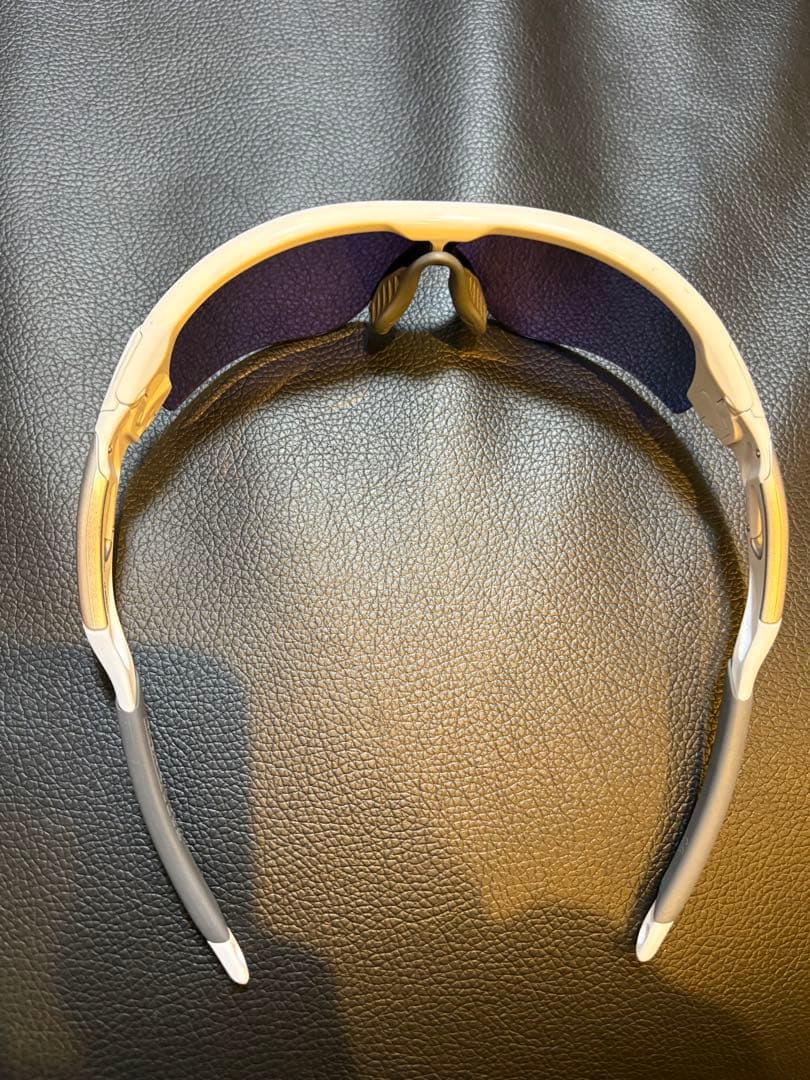 ポ*ム様 Oakley スポーツサングラス ホワイト オークリー　ケース無