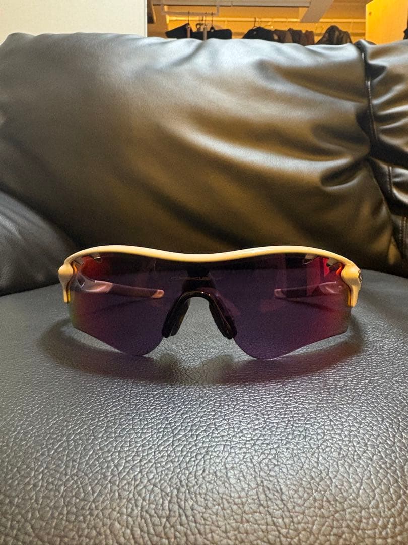 ポ*ム様 Oakley スポーツサングラス ホワイト オークリー　ケース無