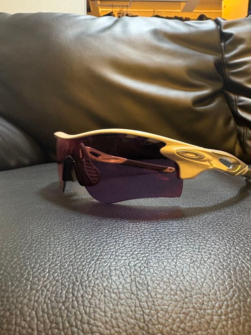 ポ*ム様 Oakley スポーツサングラス ホワイト オークリー　ケース無