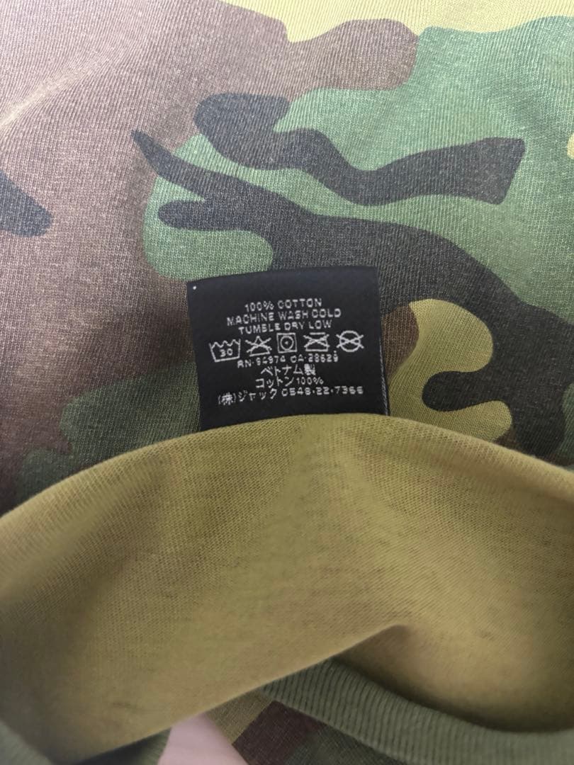 stussy sportカモtシャツ
