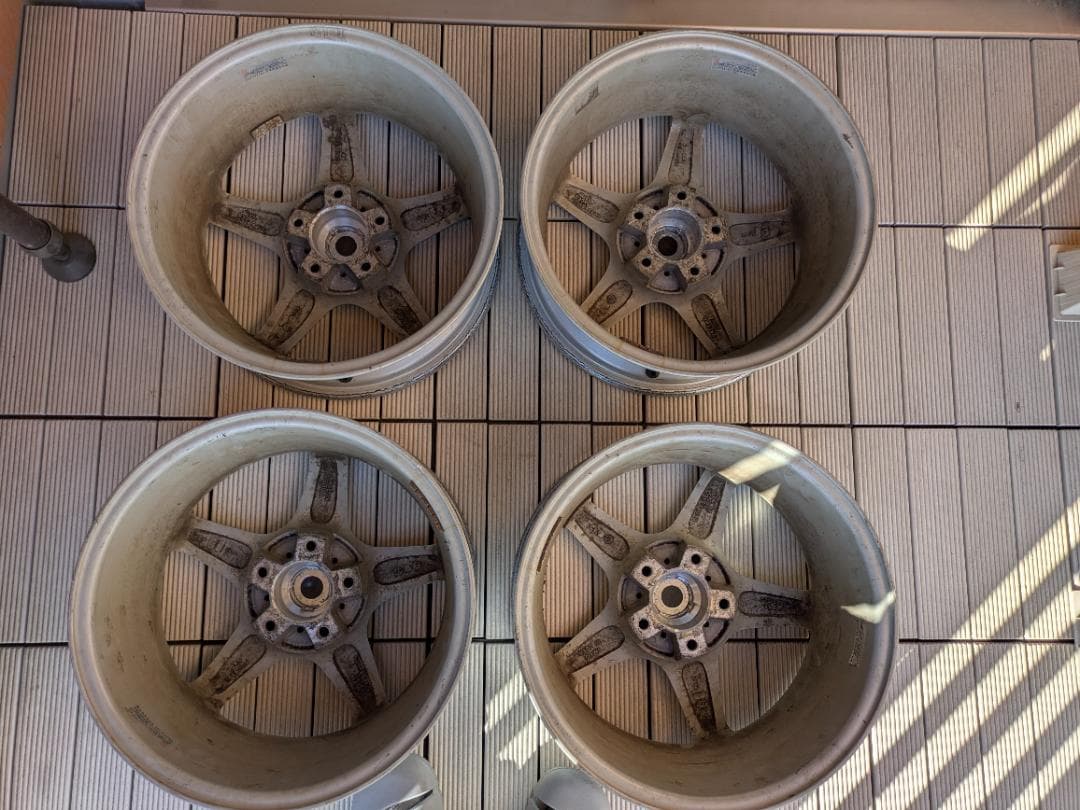 中古アルミホイール4本セット１６インチ ５穴（送料込）