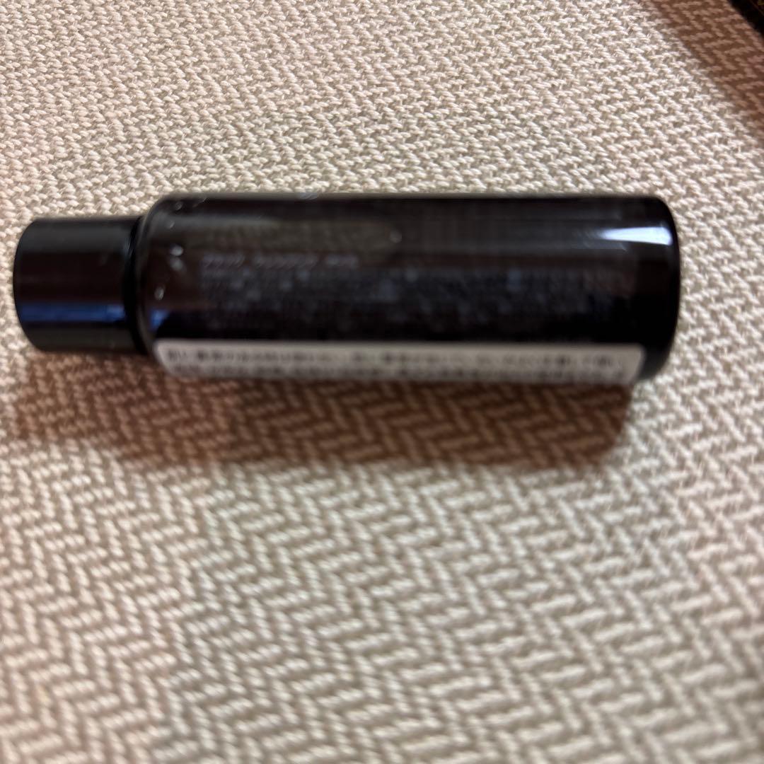 新品未開封ジバンシイソワンノワールUVコンパクト　クレンジングサンプル付き