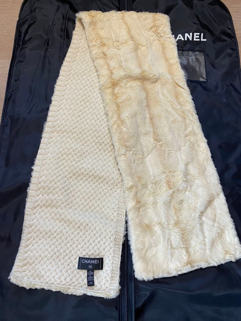CHANEL アイボリー リバーシブルファーストール