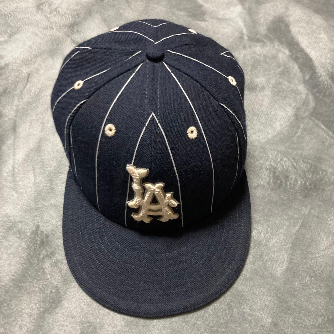 Stussy × New Era LAロゴ ピンストライプ キャップ 7 3/4