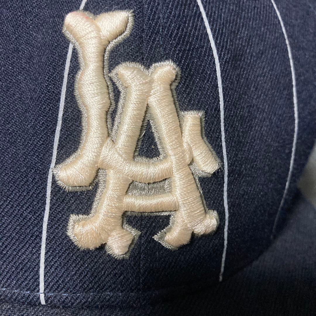 Stussy × New Era LAロゴ ピンストライプ キャップ 7 3/4