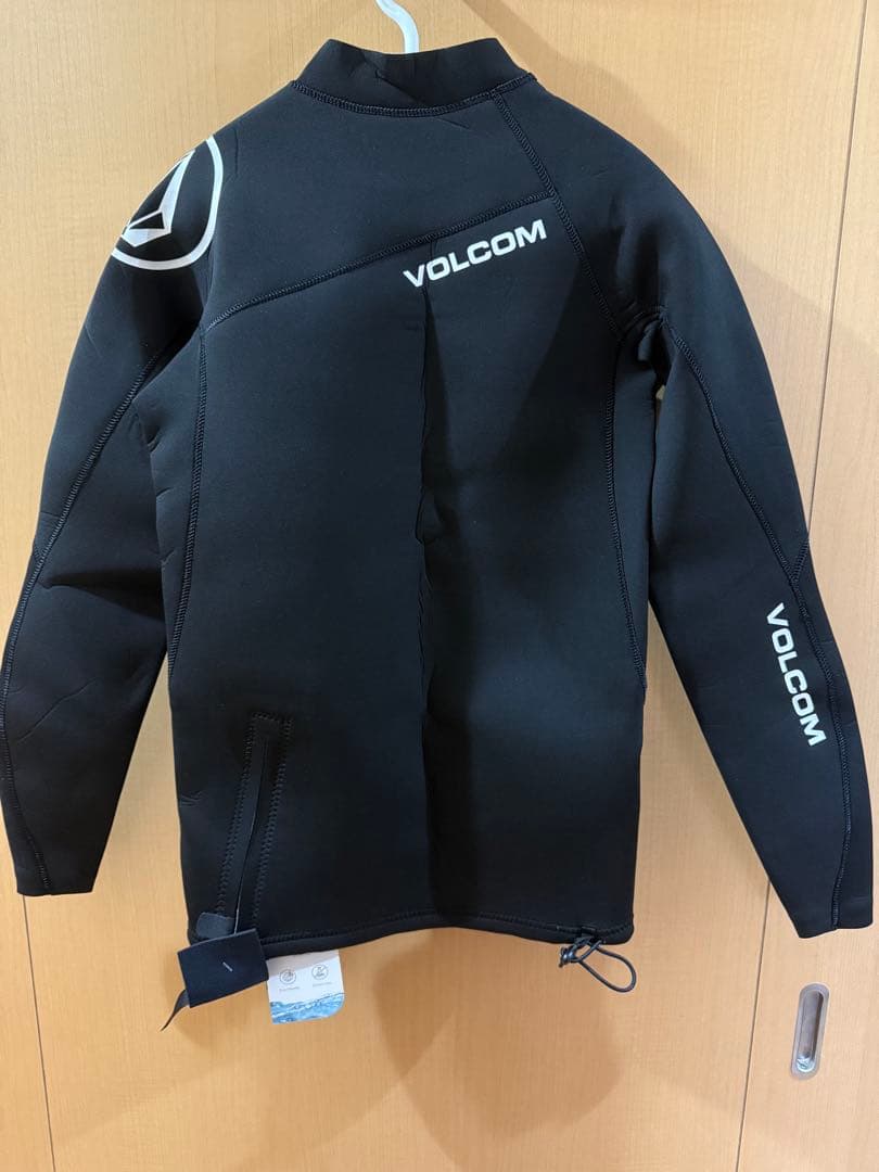 VOLCOM ボルコム ロングスリーブ ラッシュガード ウエットスーツ Lサイズ