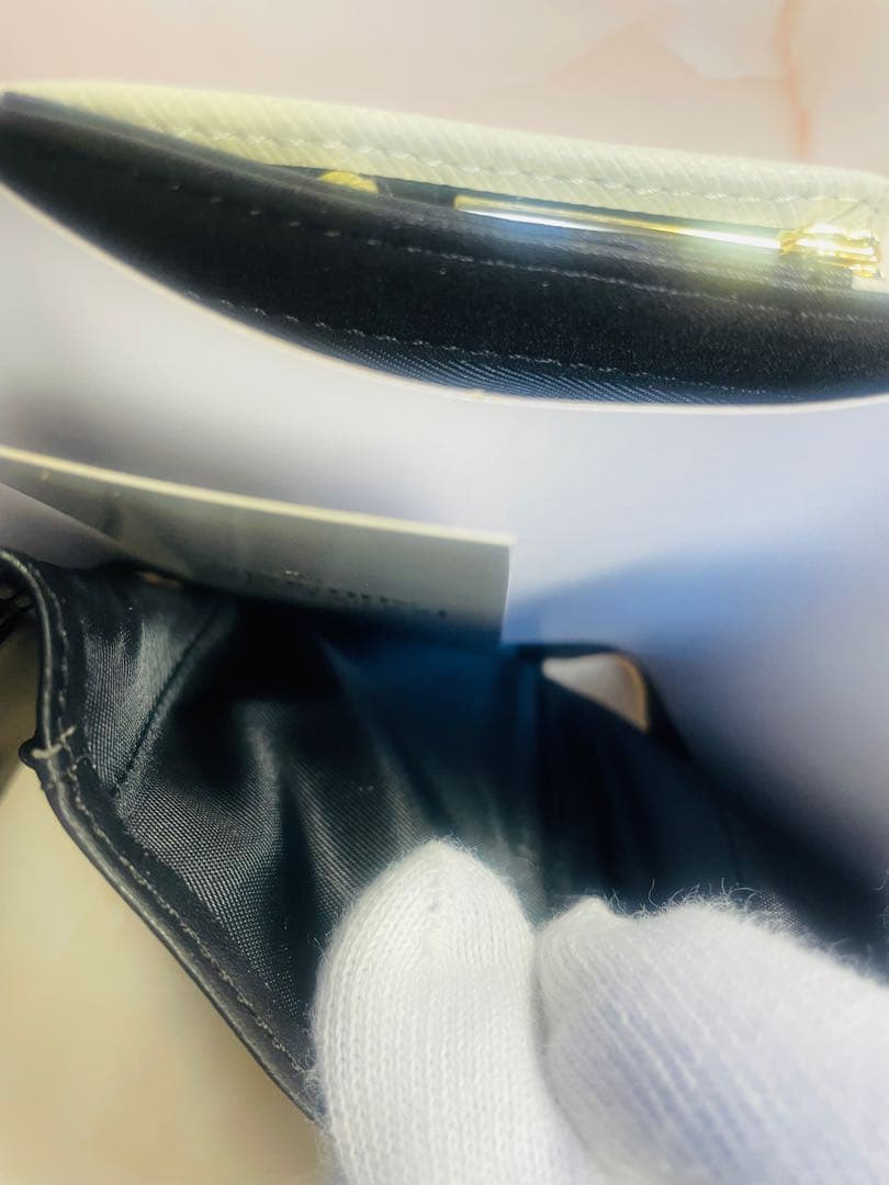 Vivienne Westwood 三つ折り財布　白　ホワイト