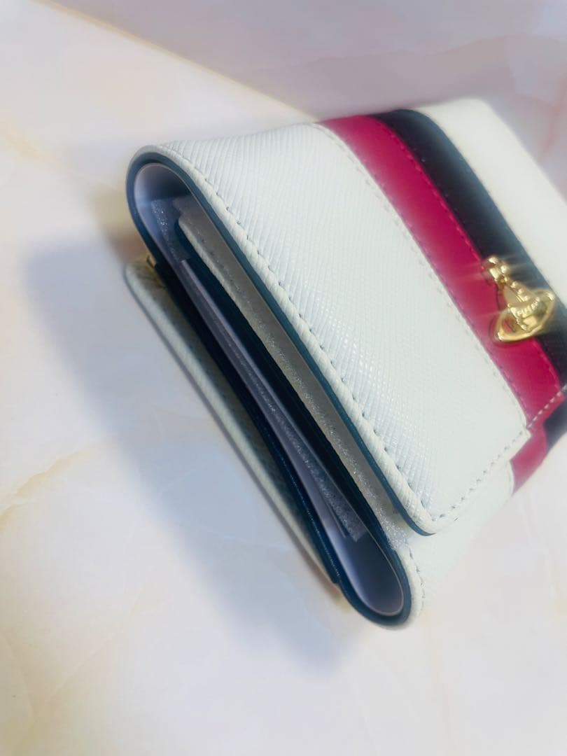 Vivienne Westwood 三つ折り財布　白　ホワイト