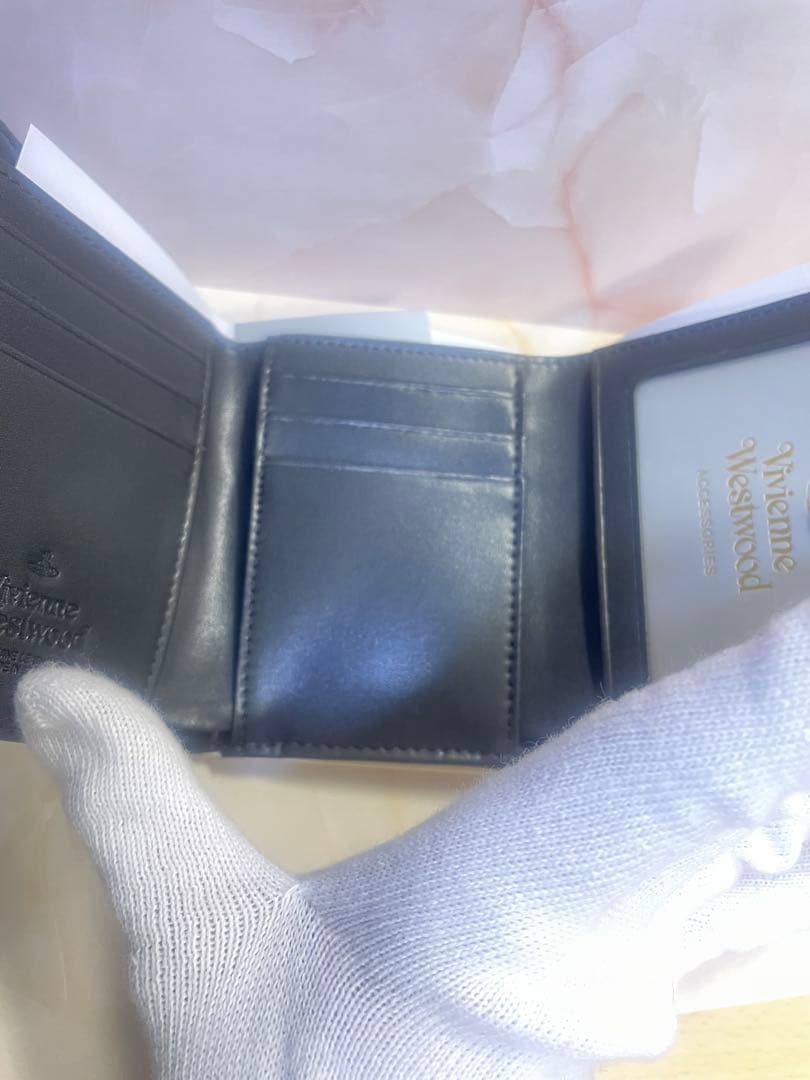 Vivienne Westwood 三つ折り財布　白　ホワイト