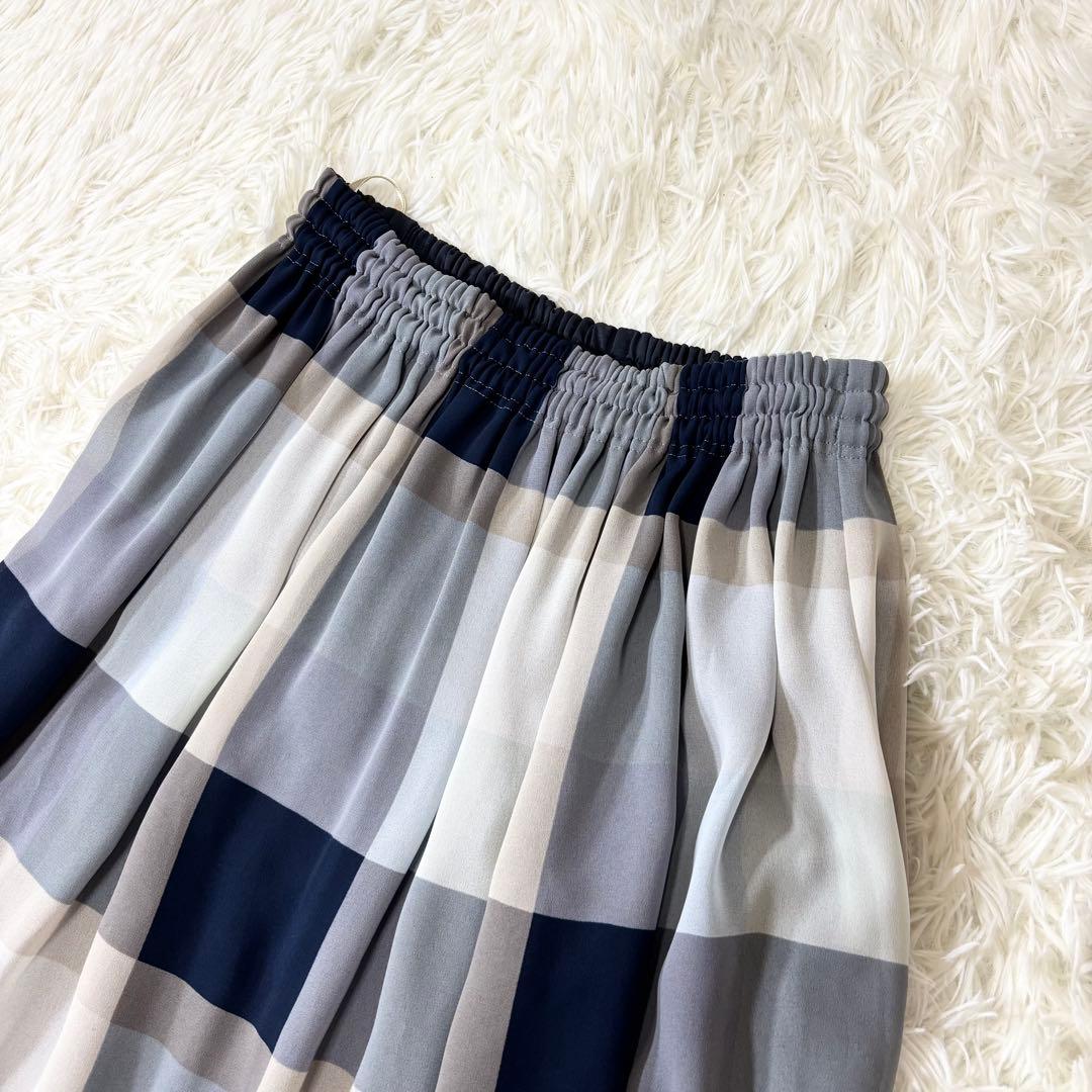 美品✨2WAY ブルーレーベルクレストブリッジ　リバーシブル　ロングスカート