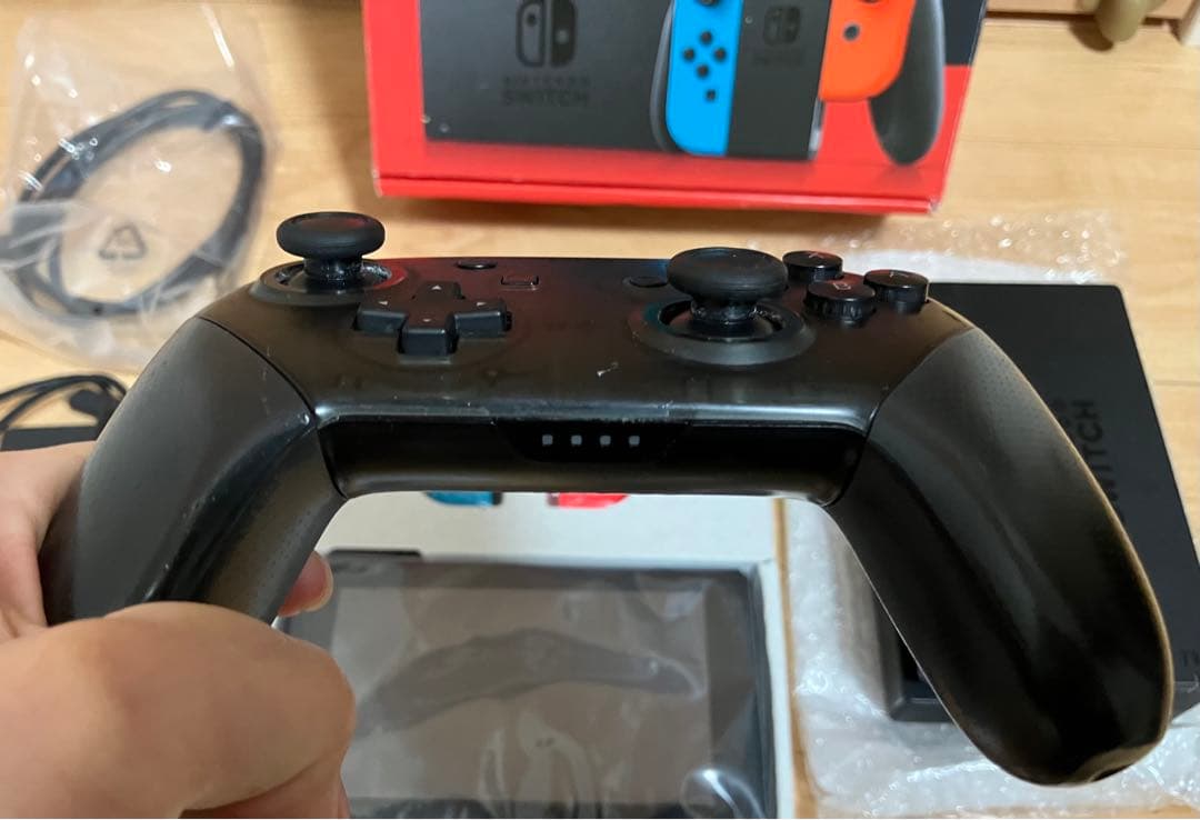 NINTENDO SWITCH 2023年製 バッテリー強化版 プロコン付 中古