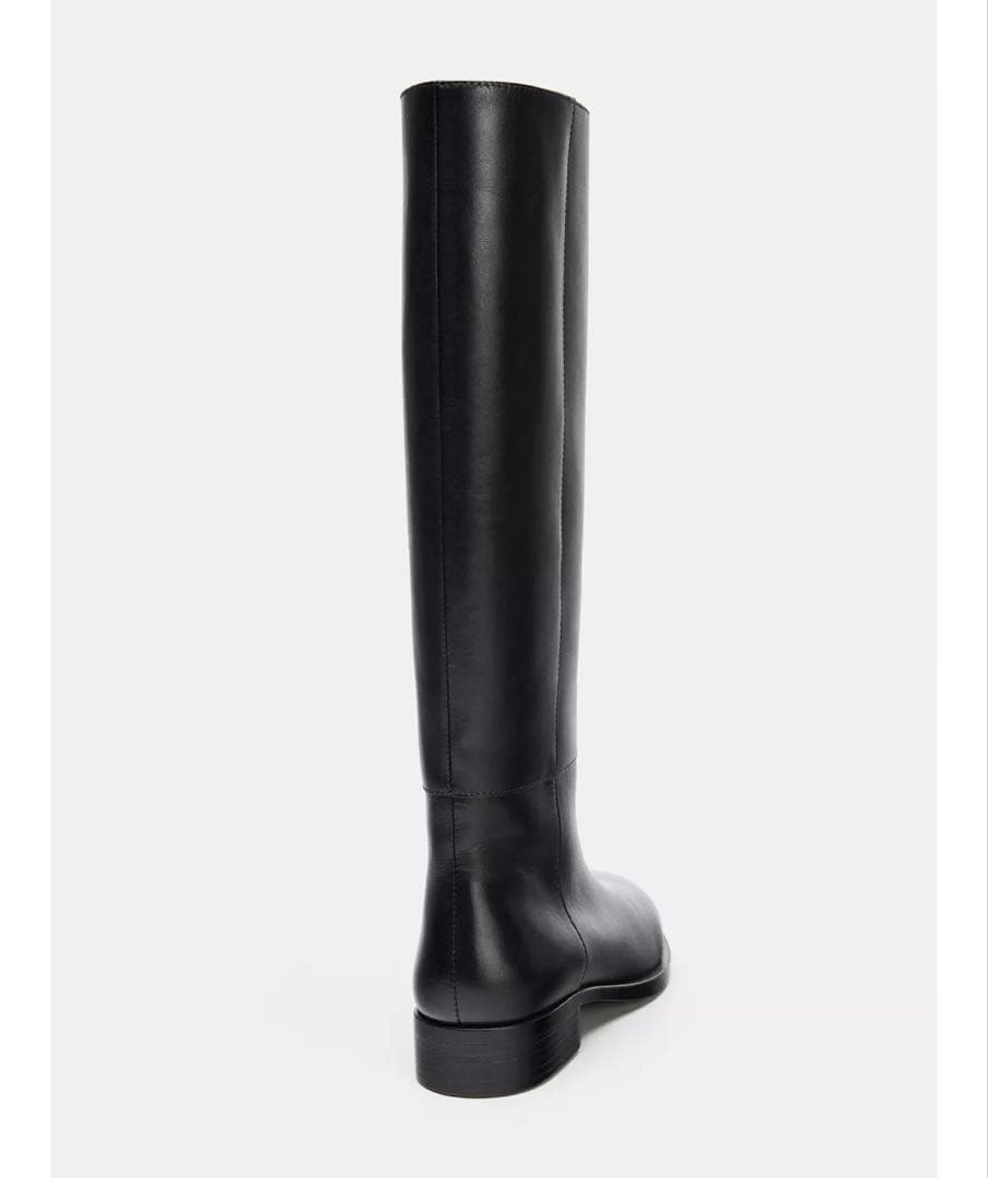 ト*コ様 タグ付き新品★ZARAのフラットリアルレザーブーツ★39★25.3cm