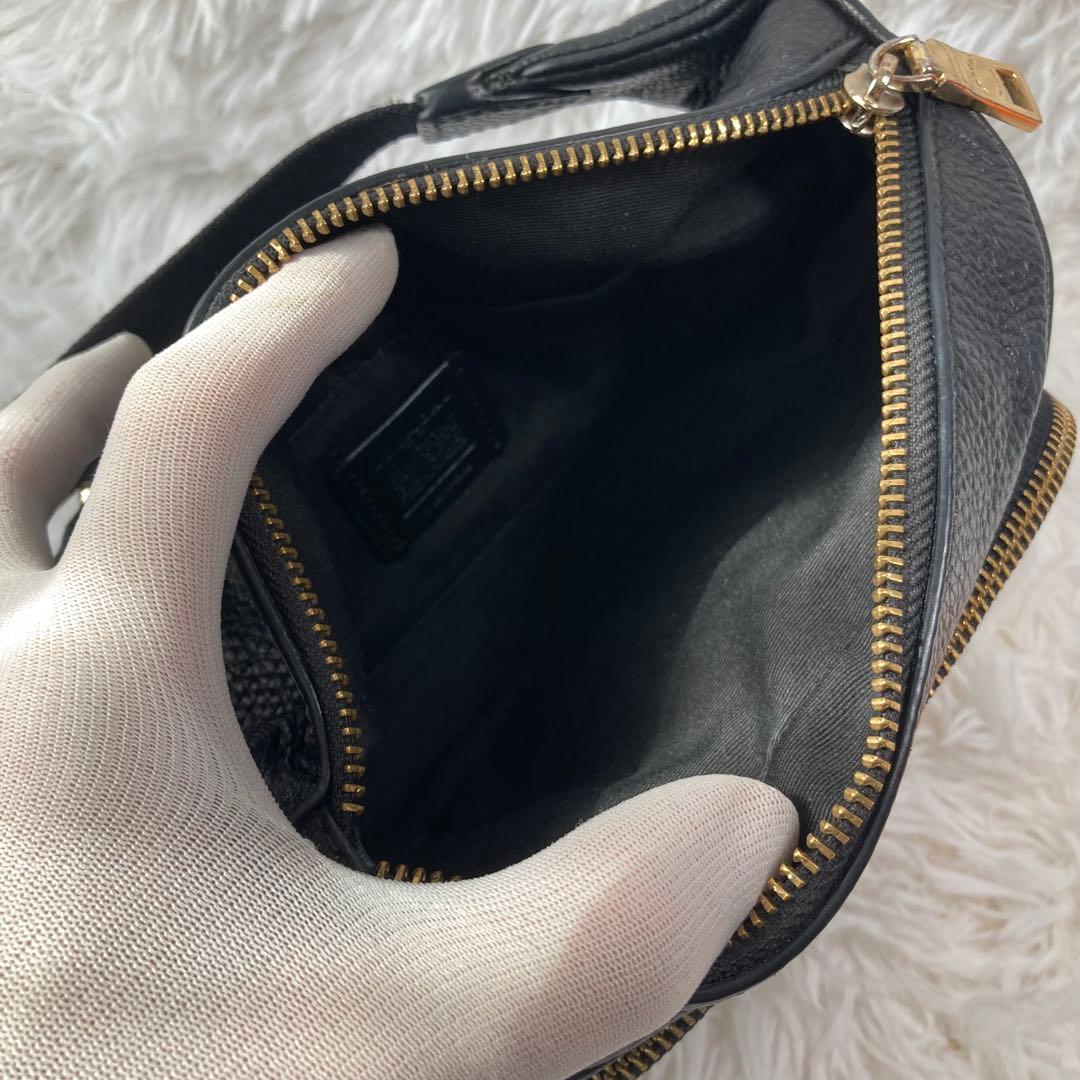 極美品　コーチ　ウェストポーチ　2way 黒　レザー　ダブルファスナー