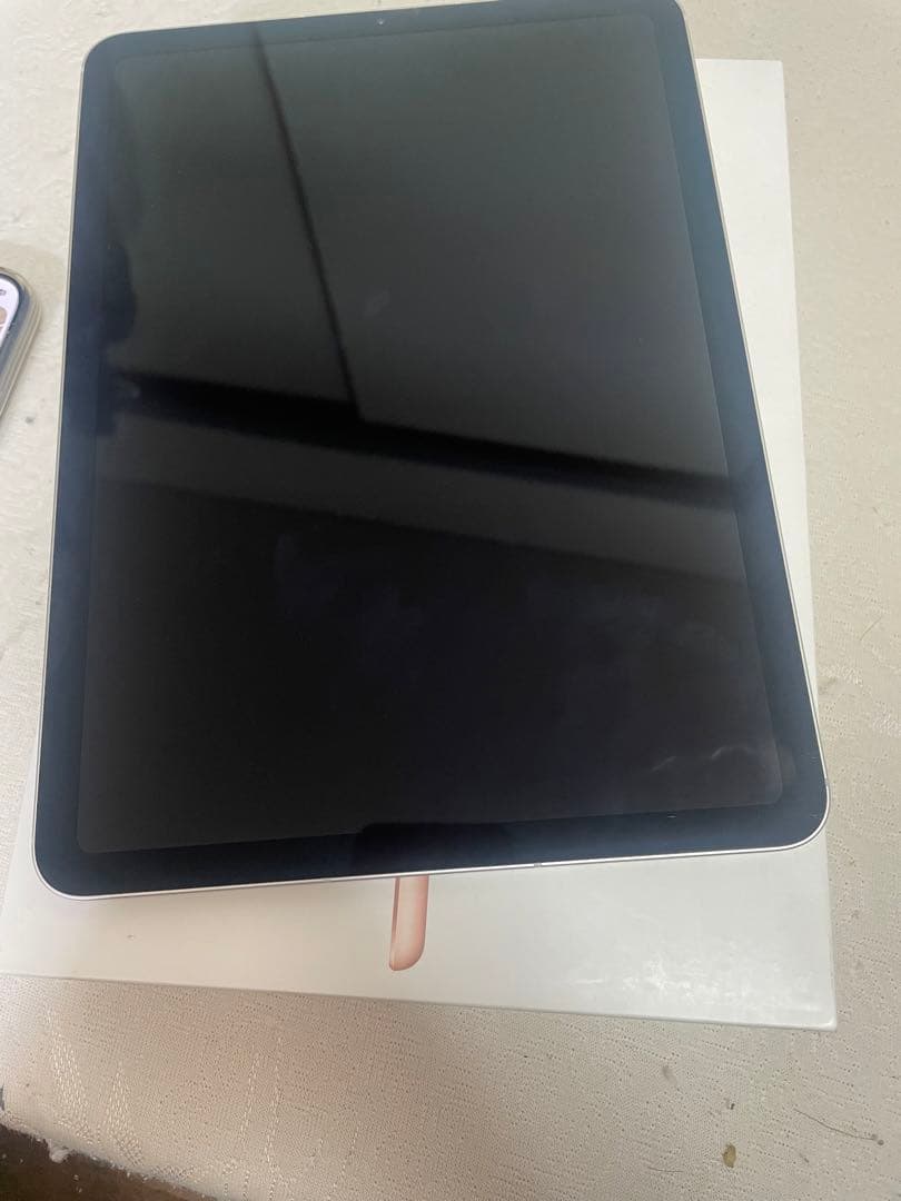 レ*ン様 Apple iPad Air (第4世代) 64GB バッテリー95%