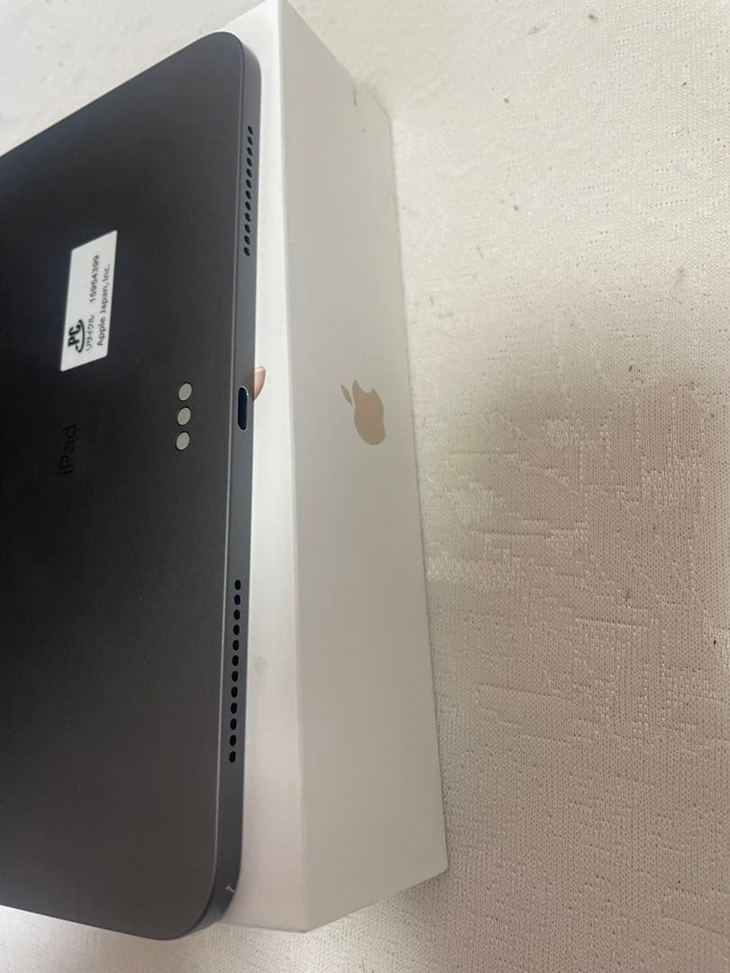 レ*ン様 Apple iPad Air (第4世代) 64GB バッテリー95%