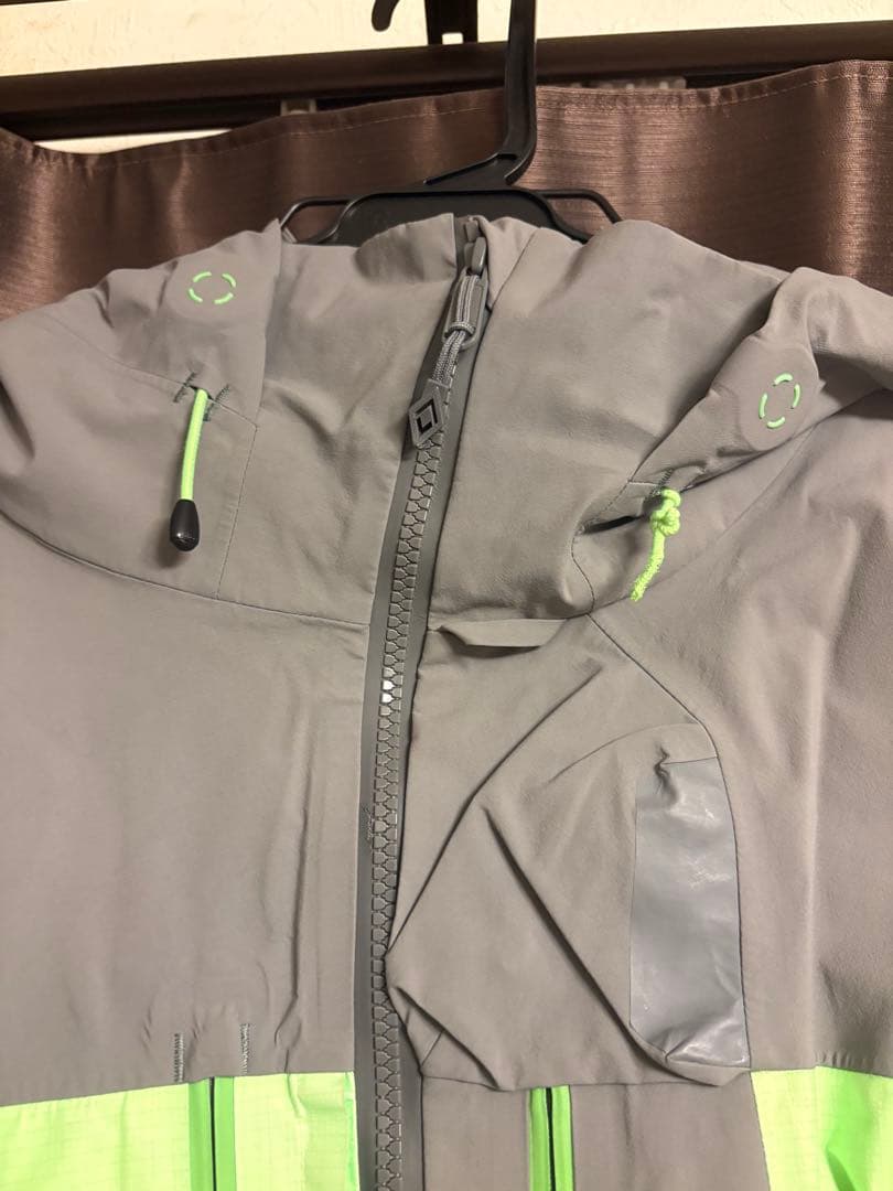 【値下】BURTON AK 457 Gray NeonGreenウェア セット