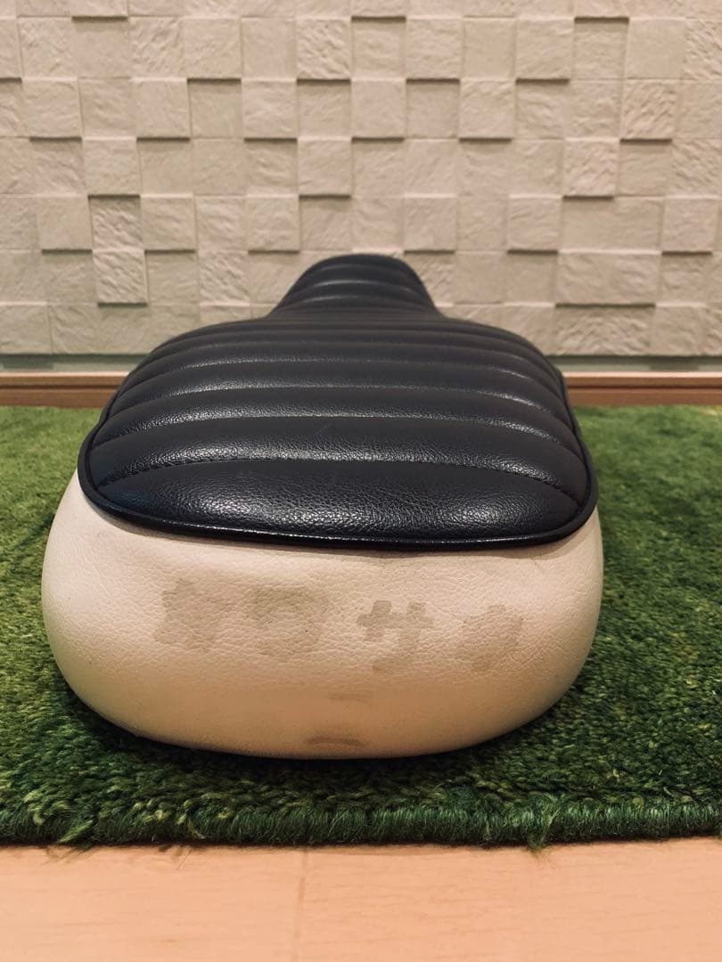 W650 ワンオフ純正カスタムシート 純正 W400 W800