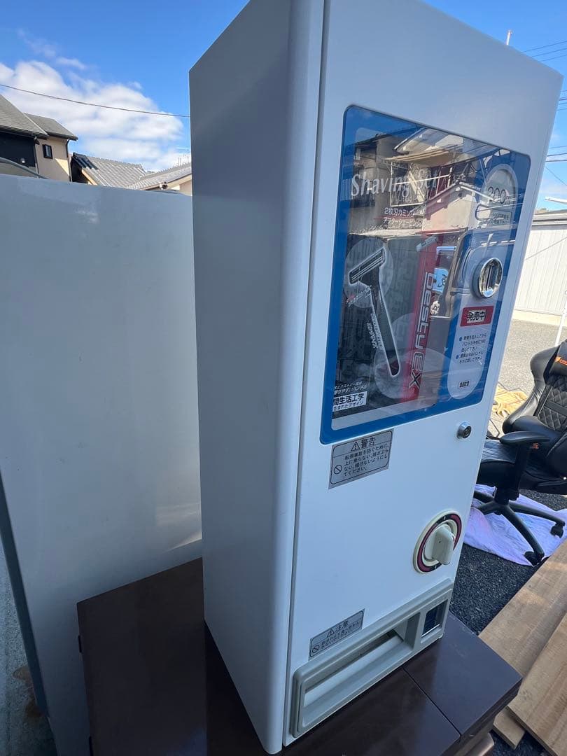 ダイト電源不要の自販機　手動式自動販売機　鍵2本付き　説明書付き
