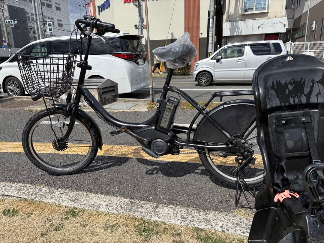 中古20㌅YAMAHA電動アシスト自転車　8.7Ah 大阪　088