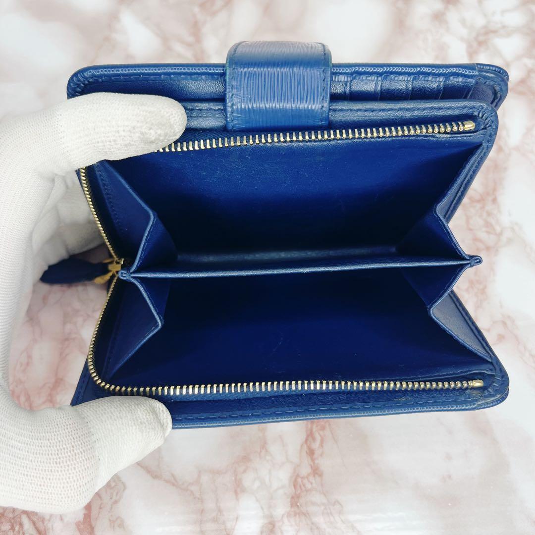 【未使用級】PRADA 二つ折り財布 折り財布95