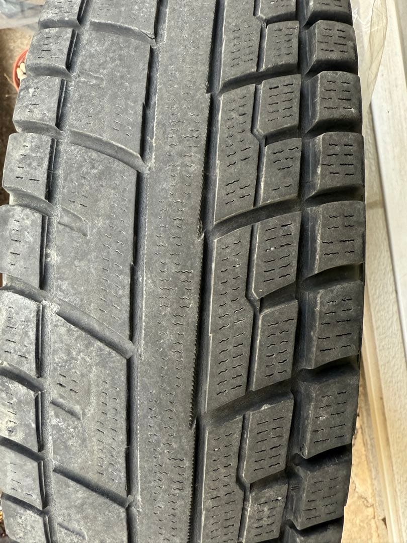白*様 yokohamaスタッドレスタイヤ ホイル付き15インチ4個セット