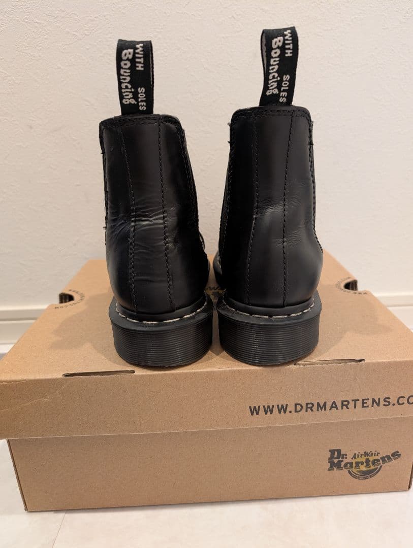 Dr. Martens ブラック サイドゴアブーツ