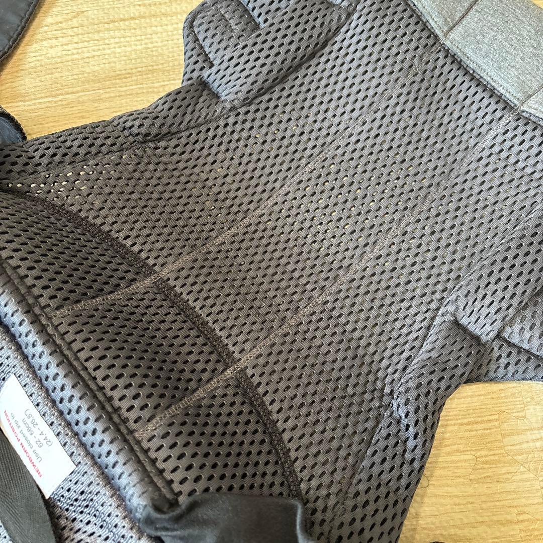 《美品》BabyBjörn Harmony 抱っこひも ダークグレー