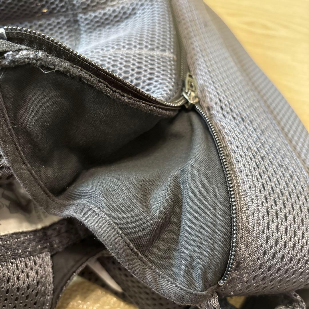 《美品》BabyBjörn Harmony 抱っこひも ダークグレー