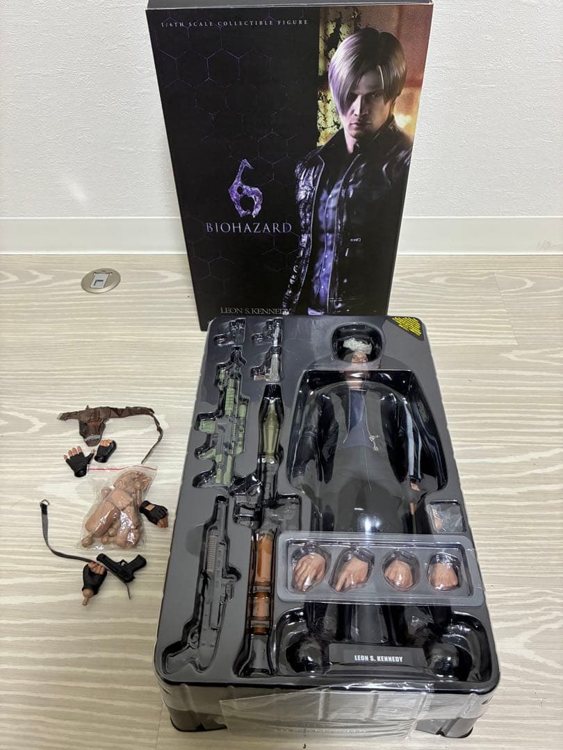 バイオハザード6 レオン HOTTOYS ヴェンデッタ仕様　ジャンク品