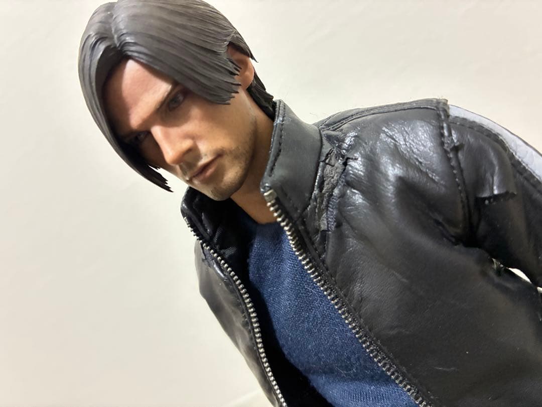 バイオハザード6 レオン HOTTOYS ヴェンデッタ仕様　ジャンク品