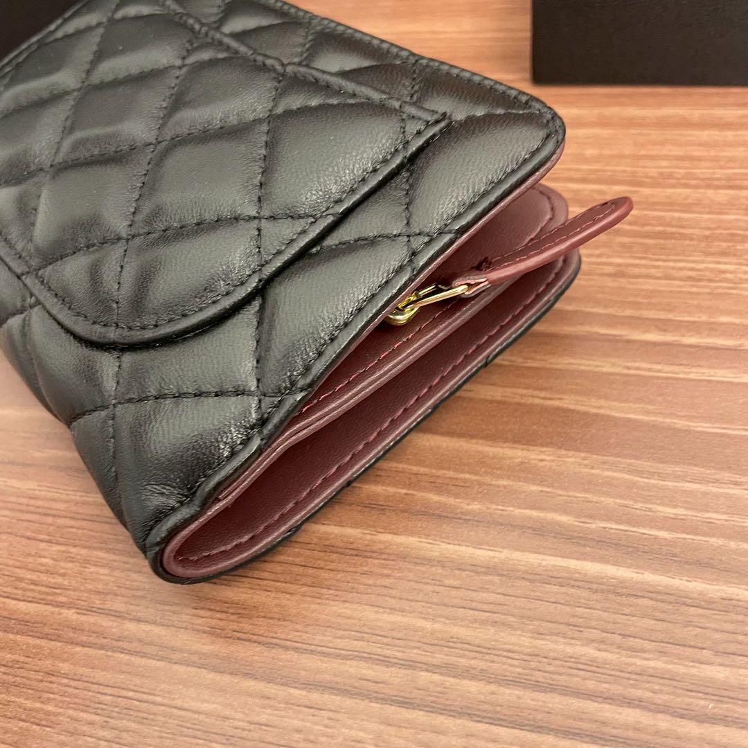 CHANEL シャネル マトラッセ ラムスキン二つ折り財布 ブラックゴールド金具
