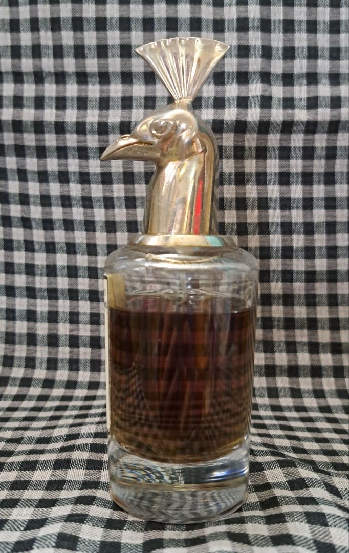 PENHALIGON'S CLARA 中古