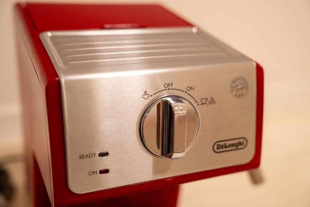 DeLonghi エスプレッソマシン レッド ECP3220J-R