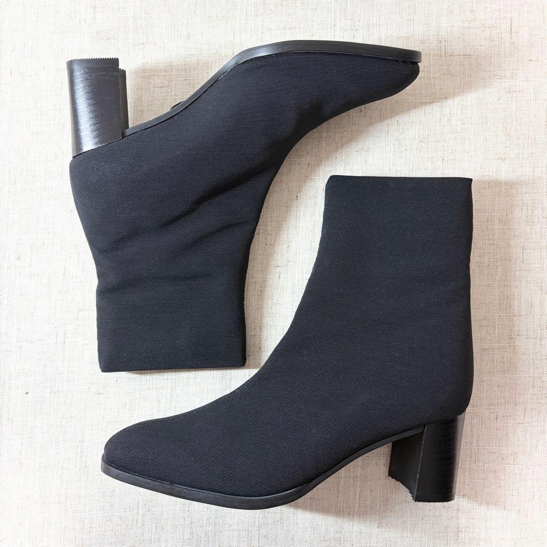 未使用級★Stuart Weitzman ショートブーツ スクエアトゥ 24cm
